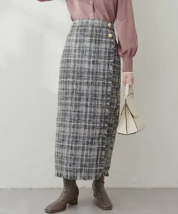 [새상품급] 내추럴 꾸뛰르 랩 스타일 프린지 체크 타이트 스커트 그레이