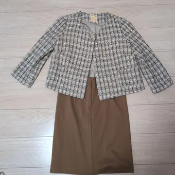 BEAMS HEART 트위드 자켓과 스커트 세트