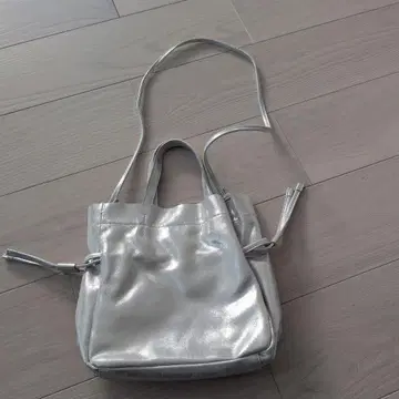 SHENERY 실버 숄더백