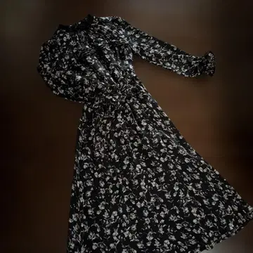 모라비토 원피스 새상품급!