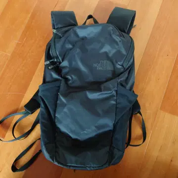 THE NORTH FACE 블랙 백팩