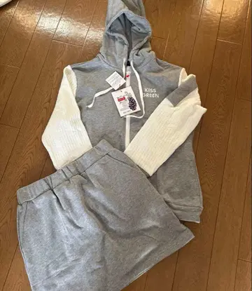 키스온더그린 그레이 셋업