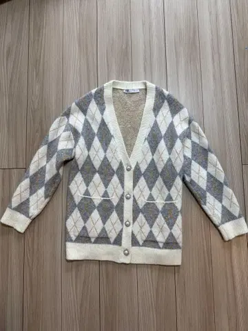 새상품급 ZARA 니트 가디건 체크