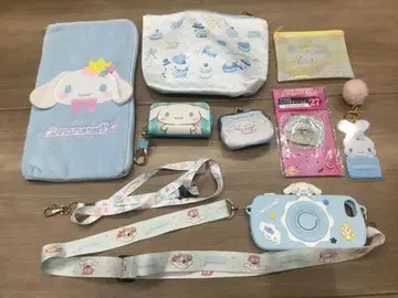 산리오 시나몬 굿즈 묶음 판매 키케이스, 스트랩 등