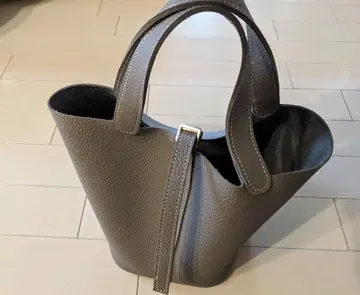 [ 거의 미사용 ] 가죽 토트백