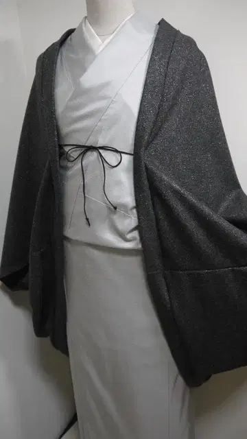 2/d 미사용 핸드메이드 모몽가 코트 라메 믹스 차콜 울지