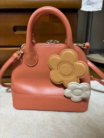 마리콴트 데이지 숄더백