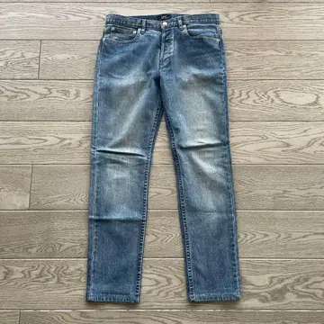 A.P.C. 라이트 블루 스트레이트 데님