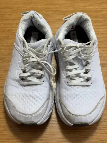 HOKA 본다이 SR 24.0 화이트
