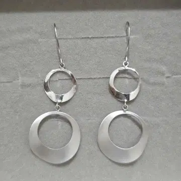 쥬얼리 츠츠미 k10WG 후크 귀걸이