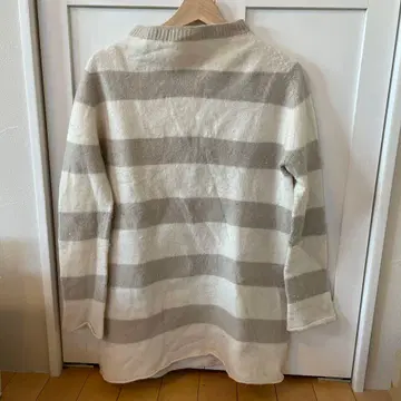 GALLARDAGALANTE 아이보리 베이지 스트라이프 니트 스웨터
