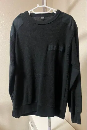 블랙 리브 니트 스웨터