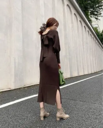 SNIDEL Sustainable 레이어드 니트 원피스 브라운