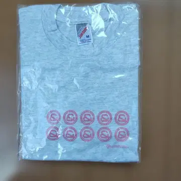 챠게&아스카 그레이 M 사이즈 로고 프린트 T셔츠