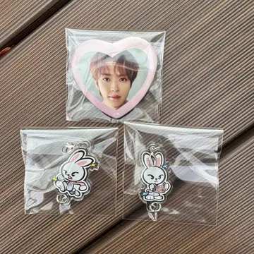 straykids 전시회  리노 캔뱃지 리비트 아크릴