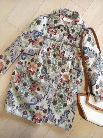 새상품급 레키사미 자카드 코트 꽃 올 패턴 자수