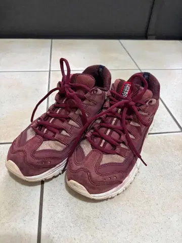 [ 구하기 어려움! ] 미국 Skechers 스니커즈 25.5cm