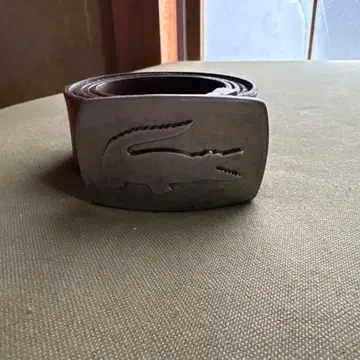 Lacoste 브라운 가죽 벨트