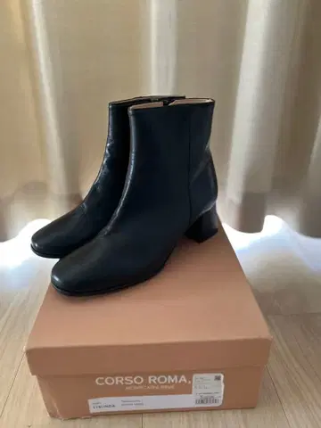 [새상품급] CORSO ROMA 블랙 부츠 37사이즈