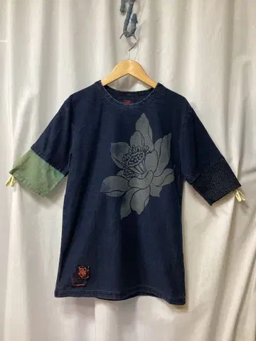 최종 가격 인하 옷 코로모 T셔츠 18