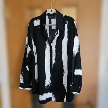 택 포함 새상품 Bou Jeloud 드레스 셔츠