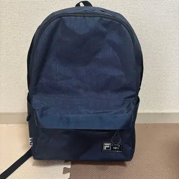FILA 네이비 백팩