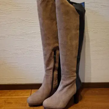 Kari Ang 베이지 스웨이드 롱 부츠 23.5