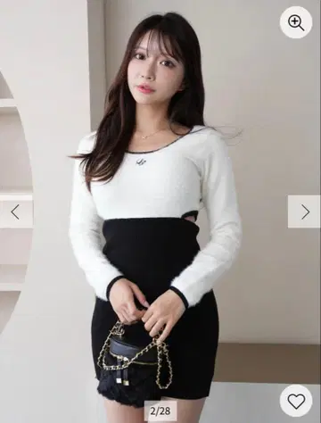 LIPSERVICE 페더 바이컬러 리브 니트 원피스