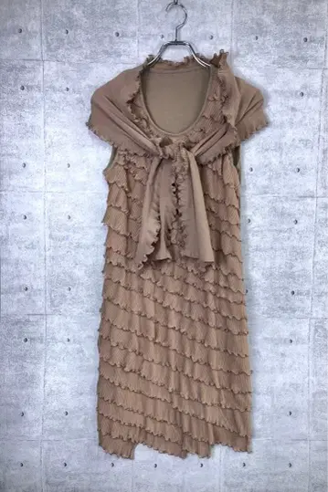 페미닌 시크 걸리시 구제 의류 바이어스 티어드 프릴 슬리브리스 원피스