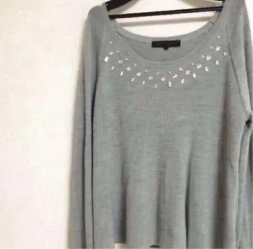 비쥬 장식 니트 MERCURYDUO 머큐리 듀오 그레이