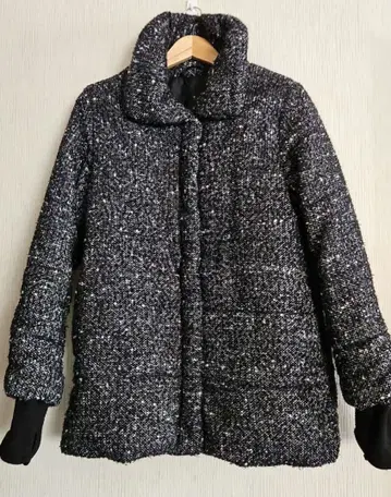 GU 트위드풍 다운 자켓 볼륨 옷깃 블랙 화이트 믹스