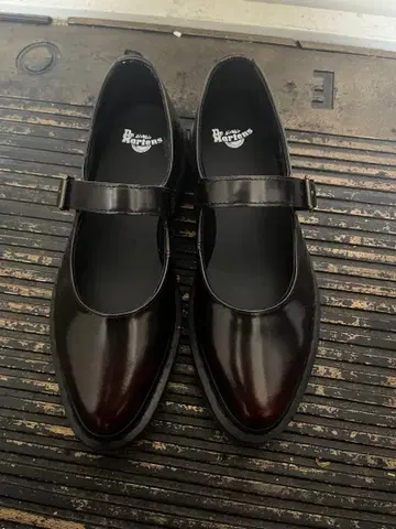 12/15일 한정 가격 dr.martens ELPHIE 메리 제인