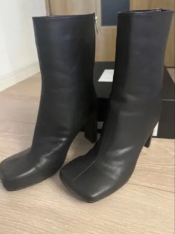 ELENDEEK 엘렌딕 부츠 스퀘어 숏부츠 여성용 38