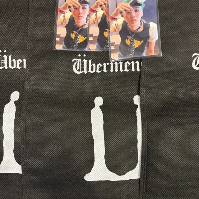 지디 응원봉 파우치+포토카드 위버맨쉬