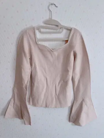 펄 트리밍 플레어 슬리브 니트 풀오버 eimy