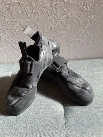 블랙다이아몬드 쉐도우 US9.5 EU42.5