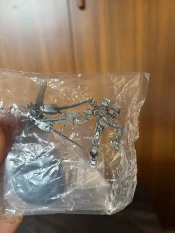 기동전사 건담 GAT-X105 스트라이크 건담 미사용 새상품 받침대 포함