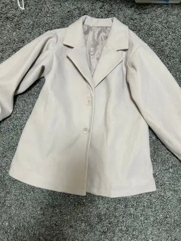 GRL 라이트 베이지 피 코트