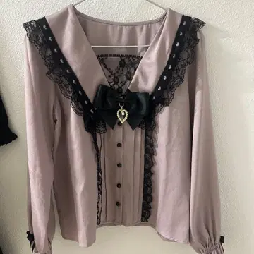 MARS 마즈 리본 포함 하트 레이스 세일러 블라우스