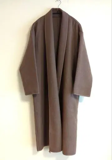 브라운 롱 코트 GALLARDAGALANTE(개럴개런트)