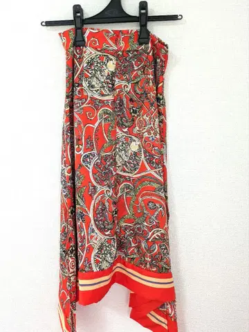 페이즐리 무늬 비대칭 플레어 스커트