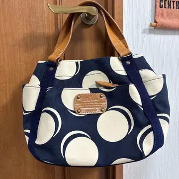 다코타 도트 무늬 핸드백