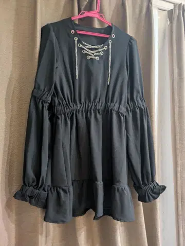 gibous chain puff sleeves onepiece