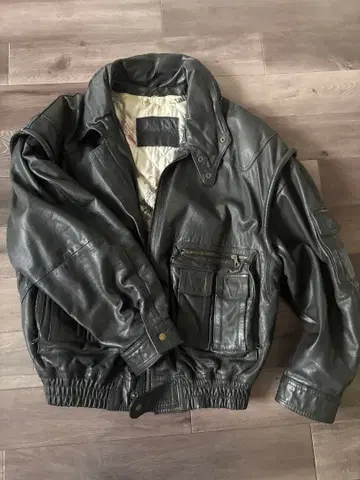 VERA PELLE 블랙 가죽 자켓 포켓 부착