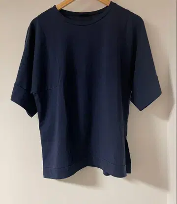 [ 유카리 코우 착용 ] joseph 스퀘어 저지 T셔츠