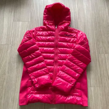 마리 클레르 후드 부착 핑크 다운 자켓