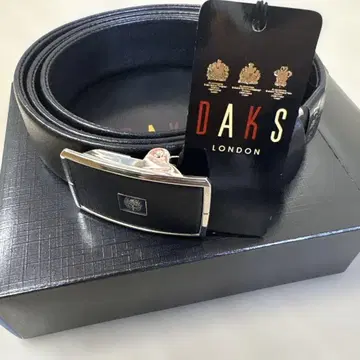 DAKS 블랙 가죽 벨트