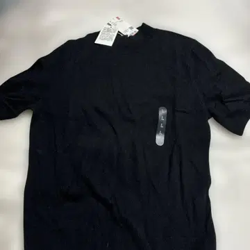 UNIQLO 100% 캐시미어 블랙 T셔츠 L