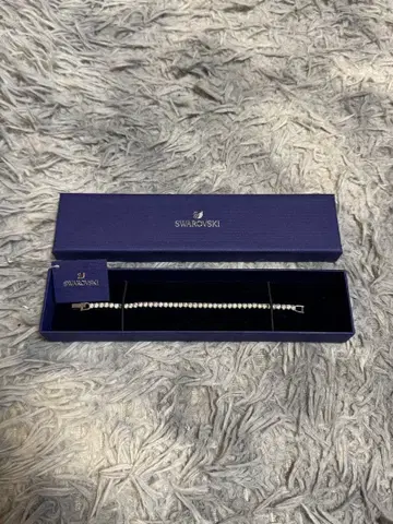 스와로브스키 Matrix Tennis 팔찌