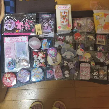 산리오 굿즈 묶음 판매